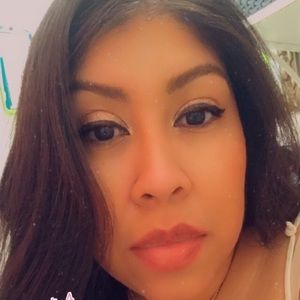 Meet your Posher, Jesenia